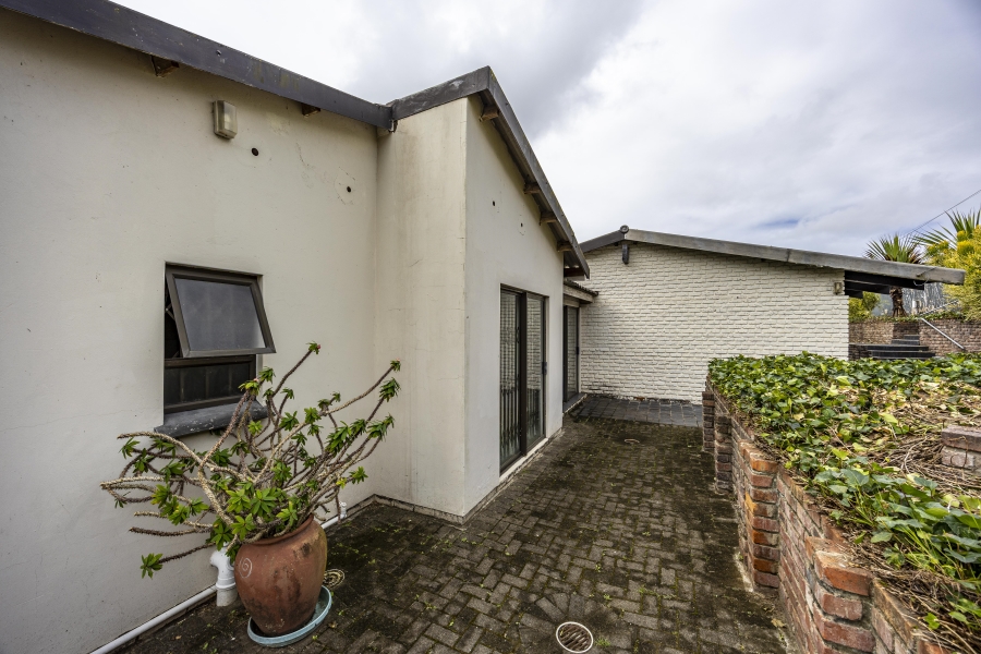 3 Bedroom Property for Sale in Amalinda Eastern Cape